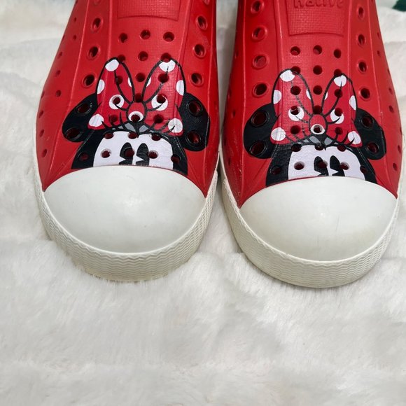 Disney Native Kids J2/ 7 Years Red Minnie Mouse Slip On Park Walking Shoes - Picture 6 of 6